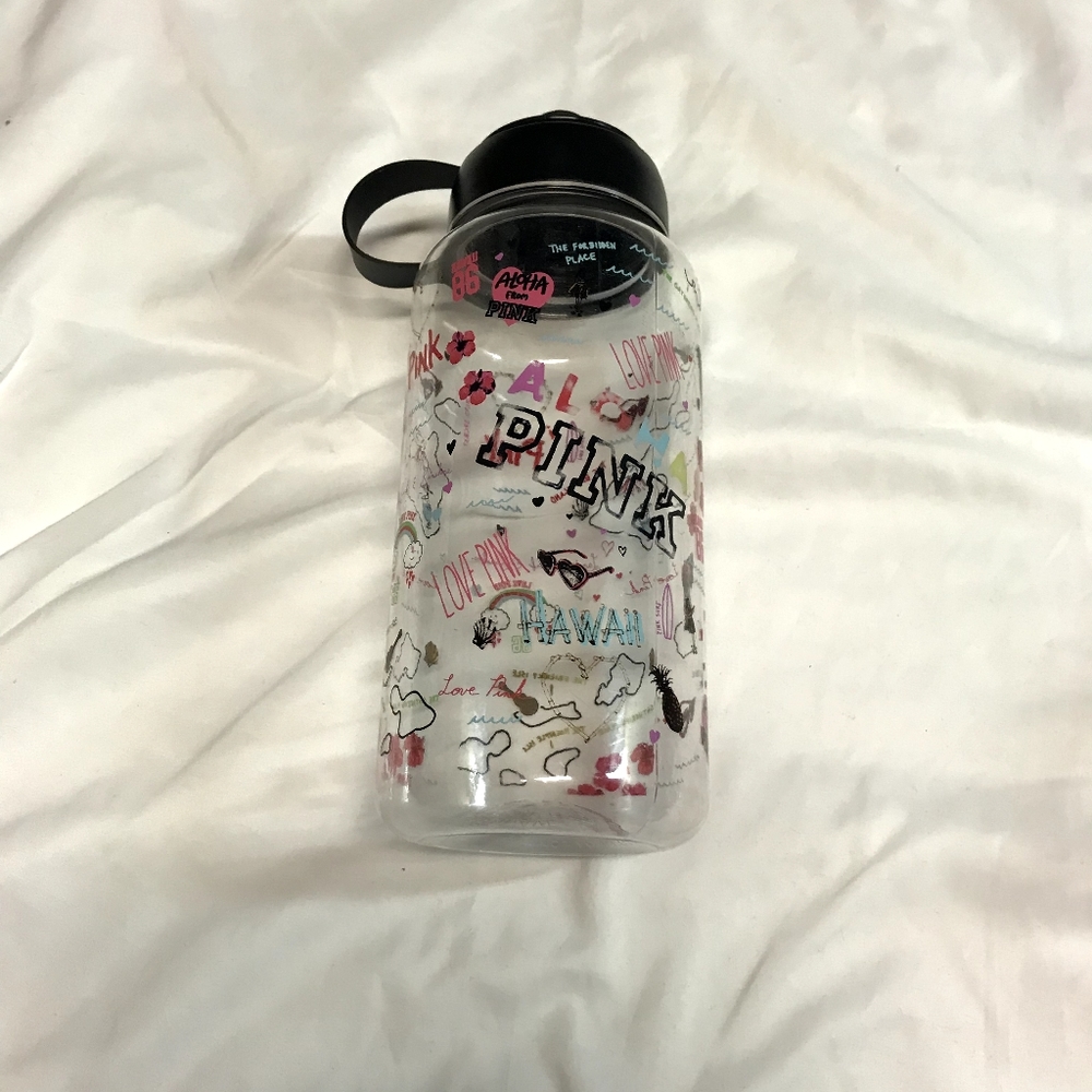 Victoria's Secret PINK Water Bottle 32 Oz